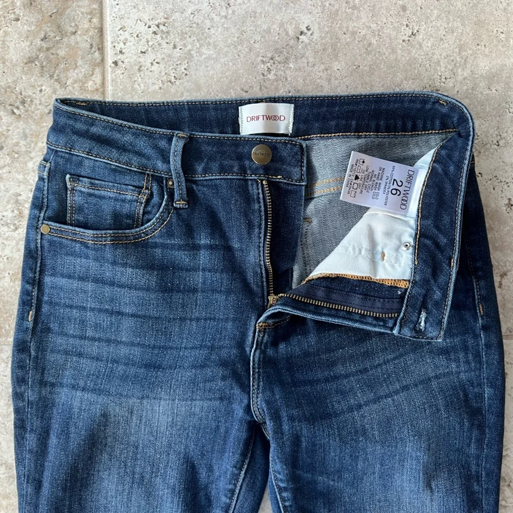 Driftwood Jackie High Rise Skinny Jeans in Dark Wash, size 26 - Picture 6 of 9